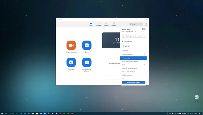 Accedere al sito ufficiale di Zoom e autenticarsi.
