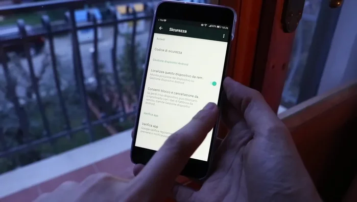 Attiva la geolocalizzazione dello smartphone.