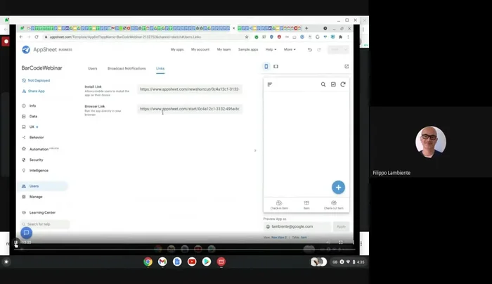 Utilizzare l'applicazione per effettuare il check-in e il check-out degli item, sfruttando la scansione del codice a barre.