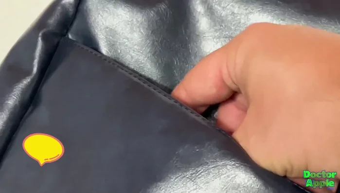 Non lasciare l'iPhone in spazi ristretti (tasche, zaini) per lungo tempo.